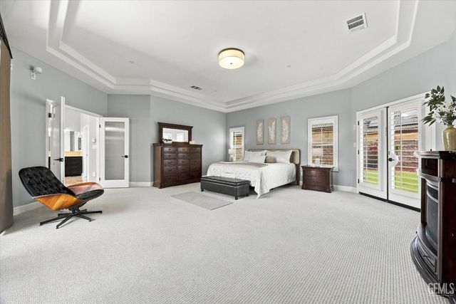1302 Renoir Avenue, Bakersfield, CA 93314