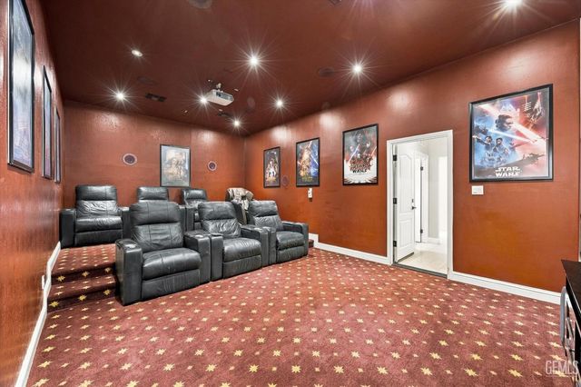 1302 Renoir Avenue, Bakersfield, CA 93314