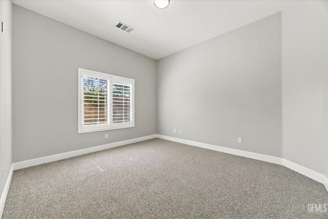 1302 Renoir Avenue, Bakersfield, CA 93314