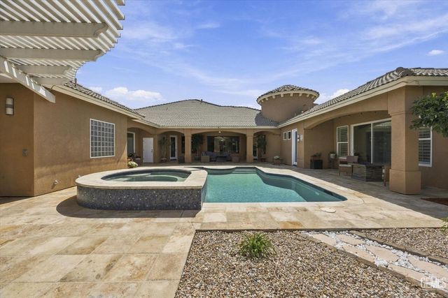 1302 Renoir Avenue, Bakersfield, CA 93314