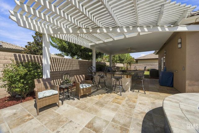 1302 Renoir Avenue, Bakersfield, CA 93314