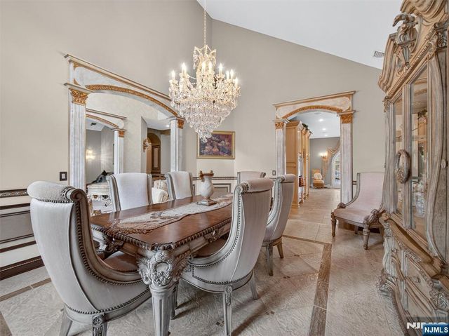 32 Chadwick Road, Hillsdale, NJ 07642