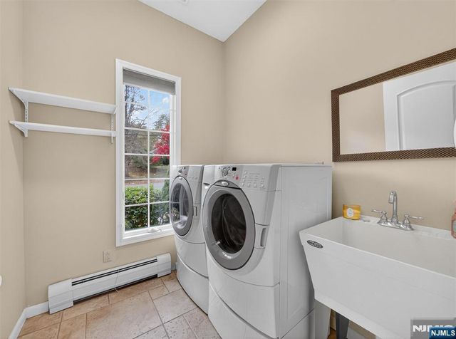 32 Chadwick Road, Hillsdale, NJ 07642