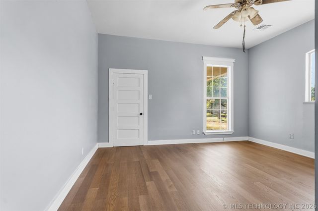 302 S 10 Avenue, Madill, OK 73446