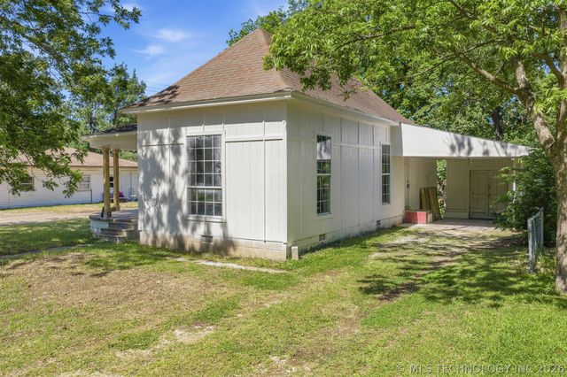 302 S 10 Avenue, Madill, OK 73446