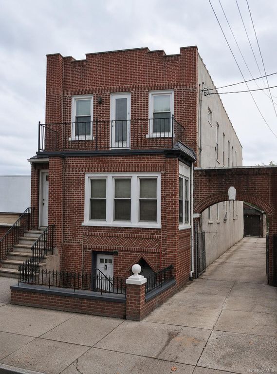 563 Bradford Street, Brooklyn, NY 11207