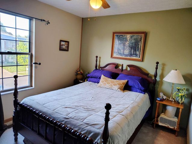 908 Larkfield Drive, Columbus, OH 43085