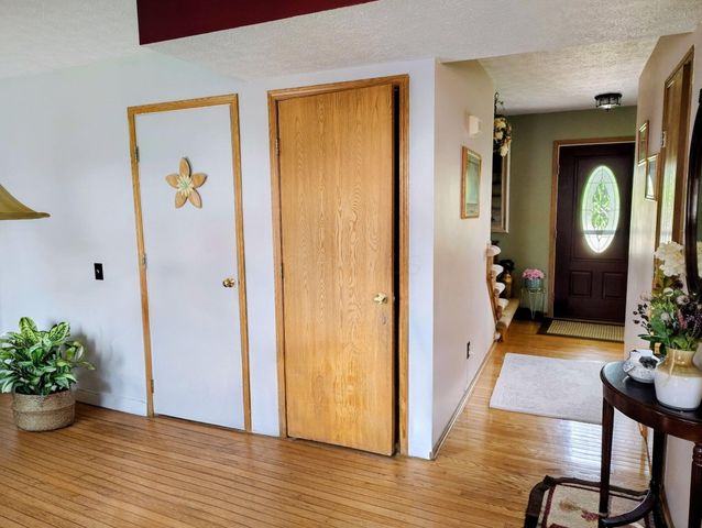 908 Larkfield Drive, Columbus, OH 43085