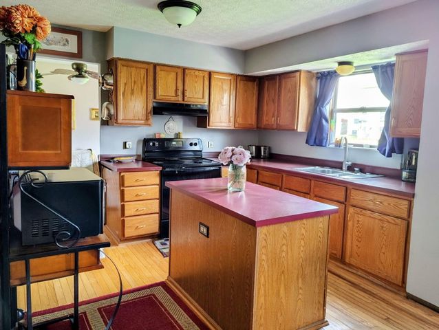 908 Larkfield Drive, Columbus, OH 43085