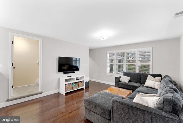 7226 TOD ST, Falls Church, VA 22046