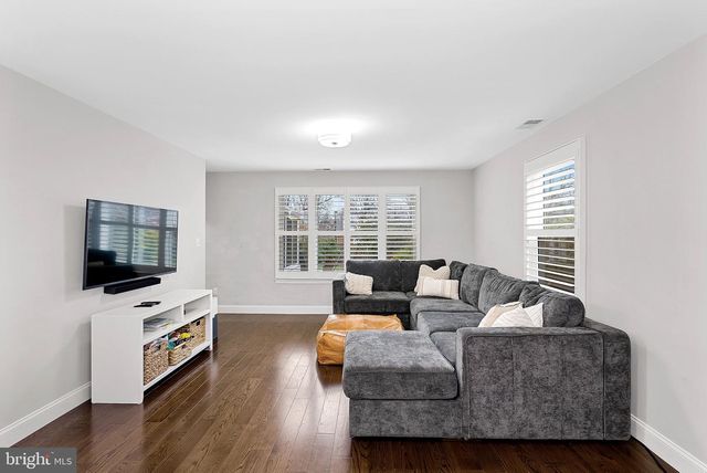 7226 TOD ST, Falls Church, VA 22046