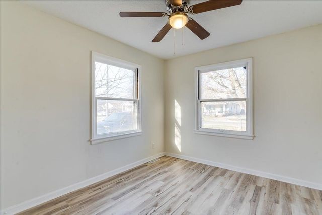 1652 S Ellis St, Wichita, KS 67211