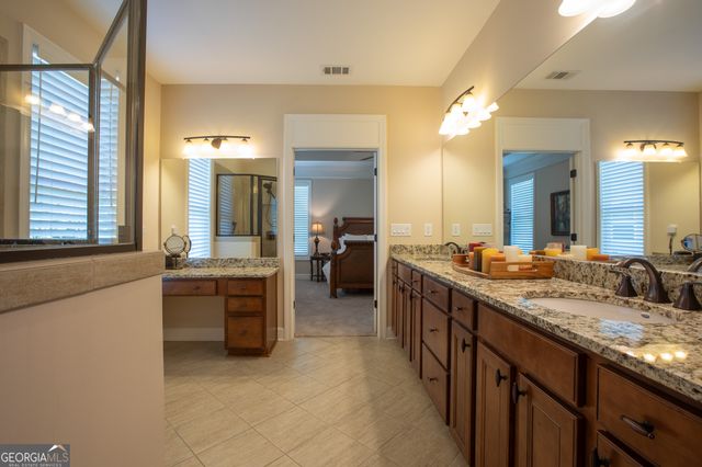 3803 English Oak Drive, Gainesville, GA 30504