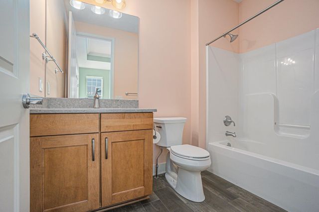 3630 Whicker Pointe, Kalamazoo City, MI 49006