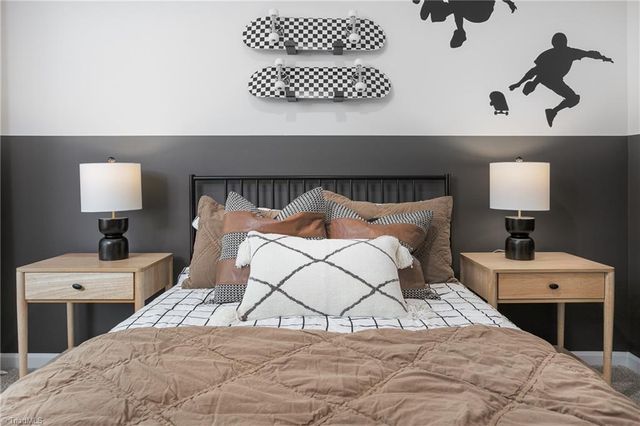 107 Beechwood Circle, Thomasville, NC 27360