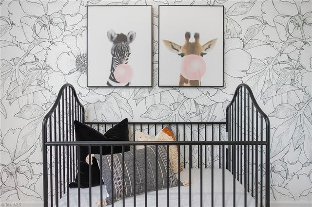 107 Beechwood Circle, Thomasville, NC 27360