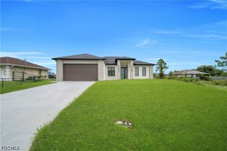 3308 10th ST SW, Lehigh Acres, FL 33976
