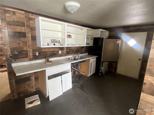 200 Watson Street NW, Creston, WA 99117