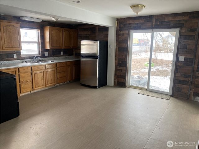 200 Watson Street NW, Creston, WA 99117