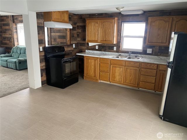 200 Watson Street NW, Creston, WA 99117