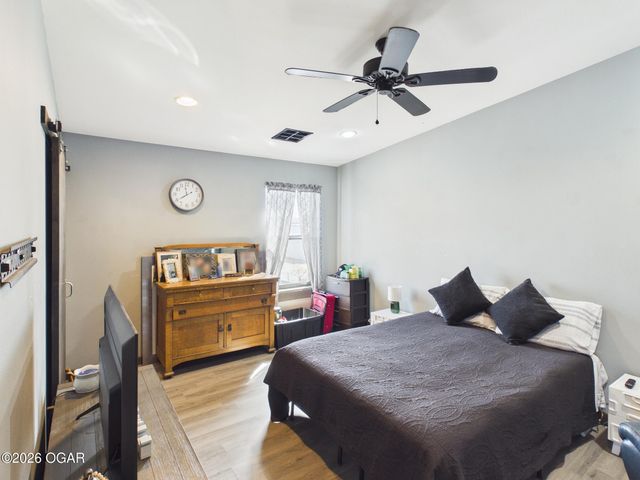 2215 S Joplin, Joplin, MO 64804