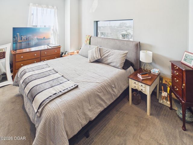 2215 S Joplin, Joplin, MO 64804