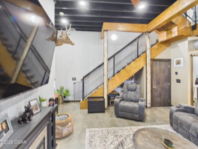 2215 S Joplin, Joplin, MO 64804