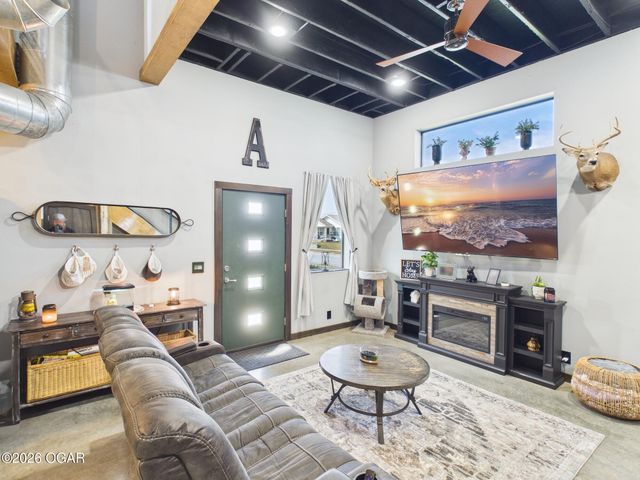 2215 S Joplin, Joplin, MO 64804