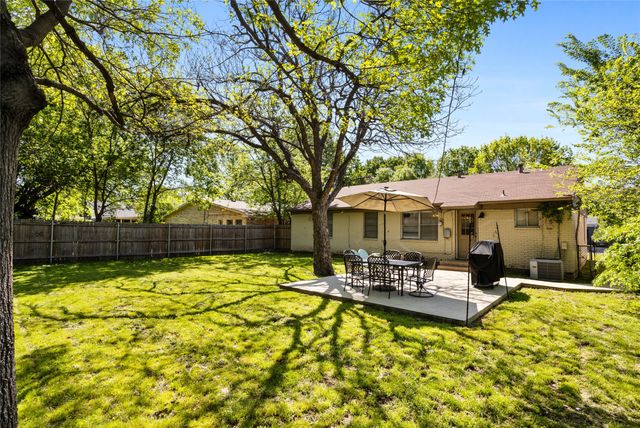 2216 Piedmont Street, Irving, TX 75061