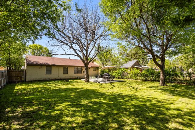 2216 Piedmont Street, Irving, TX 75061