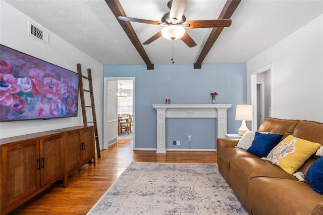 2216 Piedmont Street, Irving, TX 75061