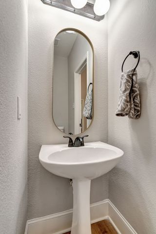 213 Ledgenest Drive, Mckinney, TX 75072