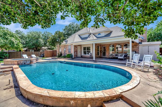 213 Ledgenest Drive, Mckinney, TX 75072