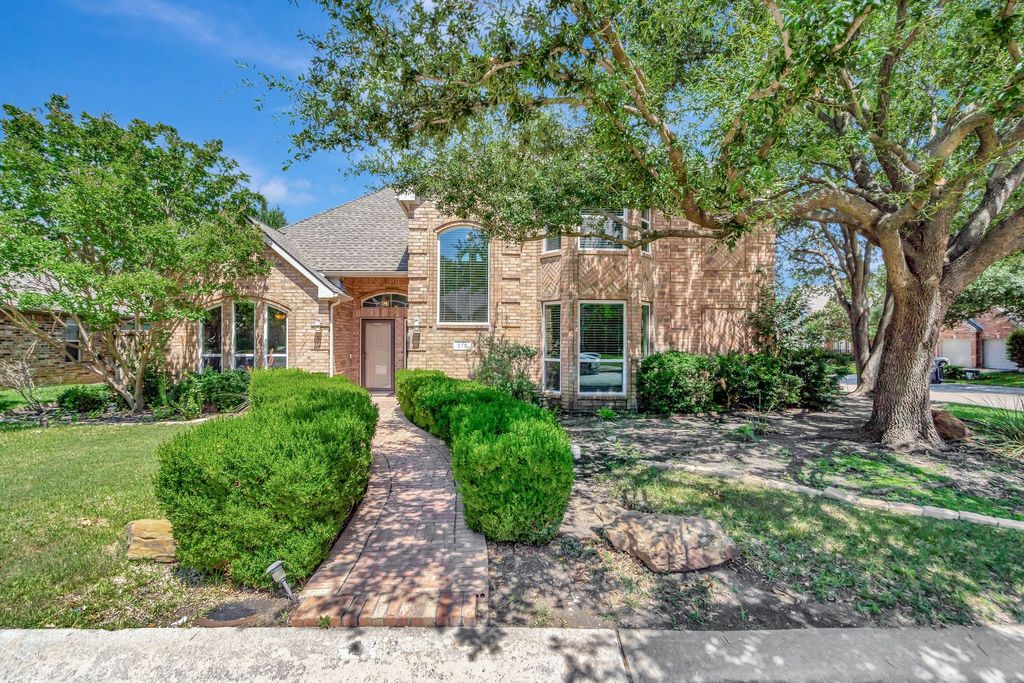 213 Ledgenest Drive, Mckinney, TX 75072