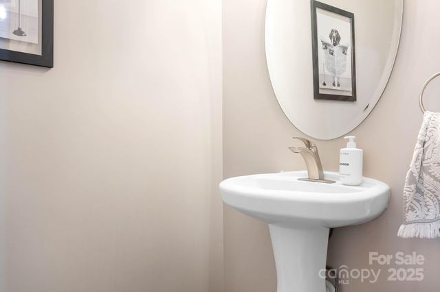 135 High Ridge Road, Mooresville, NC 28117