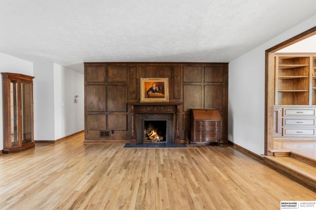 2506 S 105th Avenue, Omaha, NE 68124