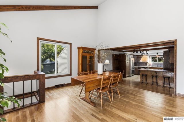 2506 S 105th Avenue, Omaha, NE 68124