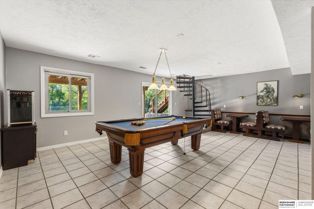 2506 S 105th Avenue, Omaha, NE 68124