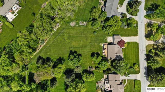 2506 S 105th Avenue, Omaha, NE 68124