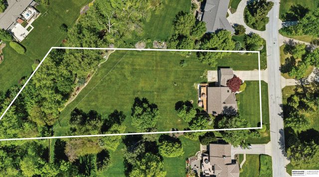 2506 S 105th Avenue, Omaha, NE 68124