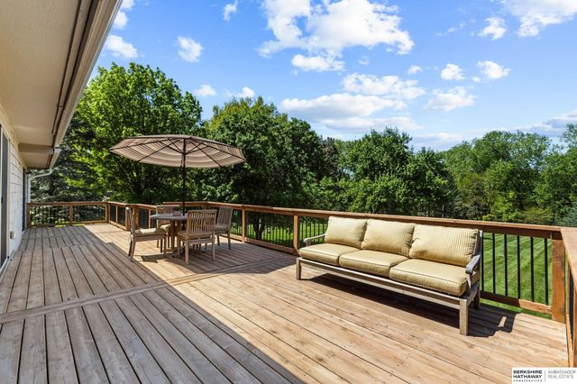 2506 S 105th Avenue, Omaha, NE 68124