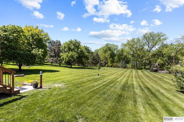 2506 S 105th Avenue, Omaha, NE 68124