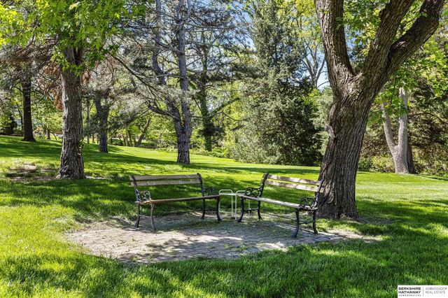 2506 S 105th Avenue, Omaha, NE 68124