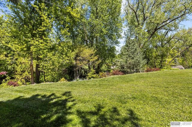 2506 S 105th Avenue, Omaha, NE 68124