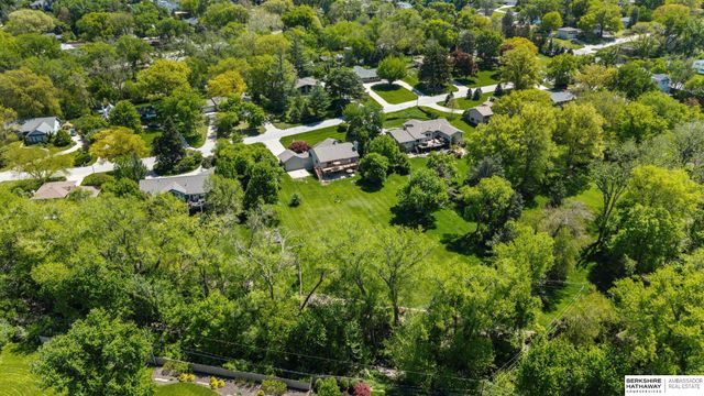 2506 S 105th Avenue, Omaha, NE 68124