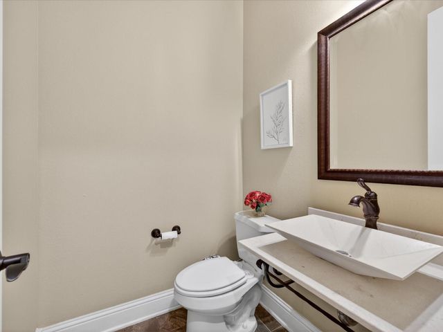 5330 Briarwick Meadow Lane, Sugar Land, TX 77479