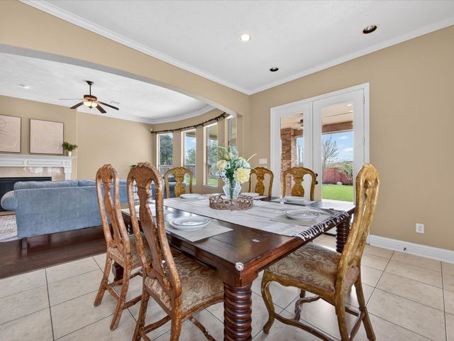 5330 Briarwick Meadow Lane, Sugar Land, TX 77479