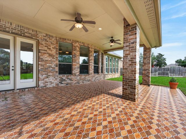 5330 Briarwick Meadow Lane, Sugar Land, TX 77479