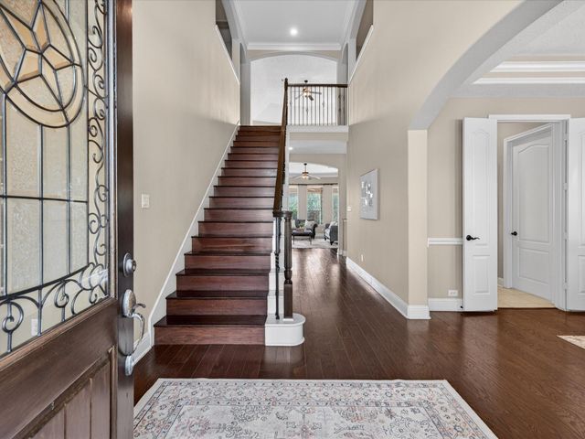 5330 Briarwick Meadow Lane, Sugar Land, TX 77479