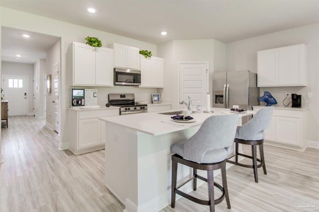 4769 Redhead Ct, Pace, FL 32571